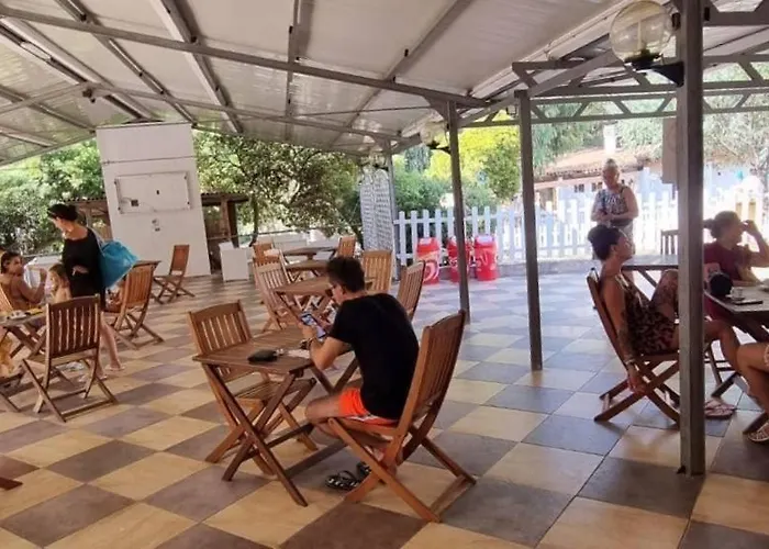 Is Arenas Village * S'archittu Cuglieri