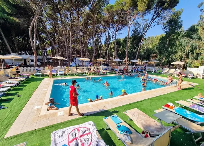 营地 Is Arenas Village 萨尔奇图库列里